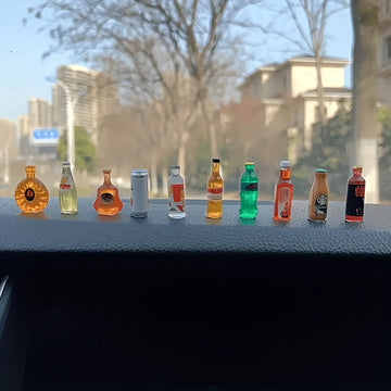 50 piezas de miniaturas de personajes de botellas de vino de resina mixta, plástico, para interiores y exteriores, varios tipos de habitaciones, no requiere electricidad, como decoración de automóviles, regalo ideal.